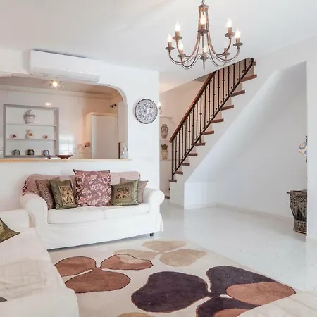 Townhouse With Panoramic Sea Views 公寓 米哈斯